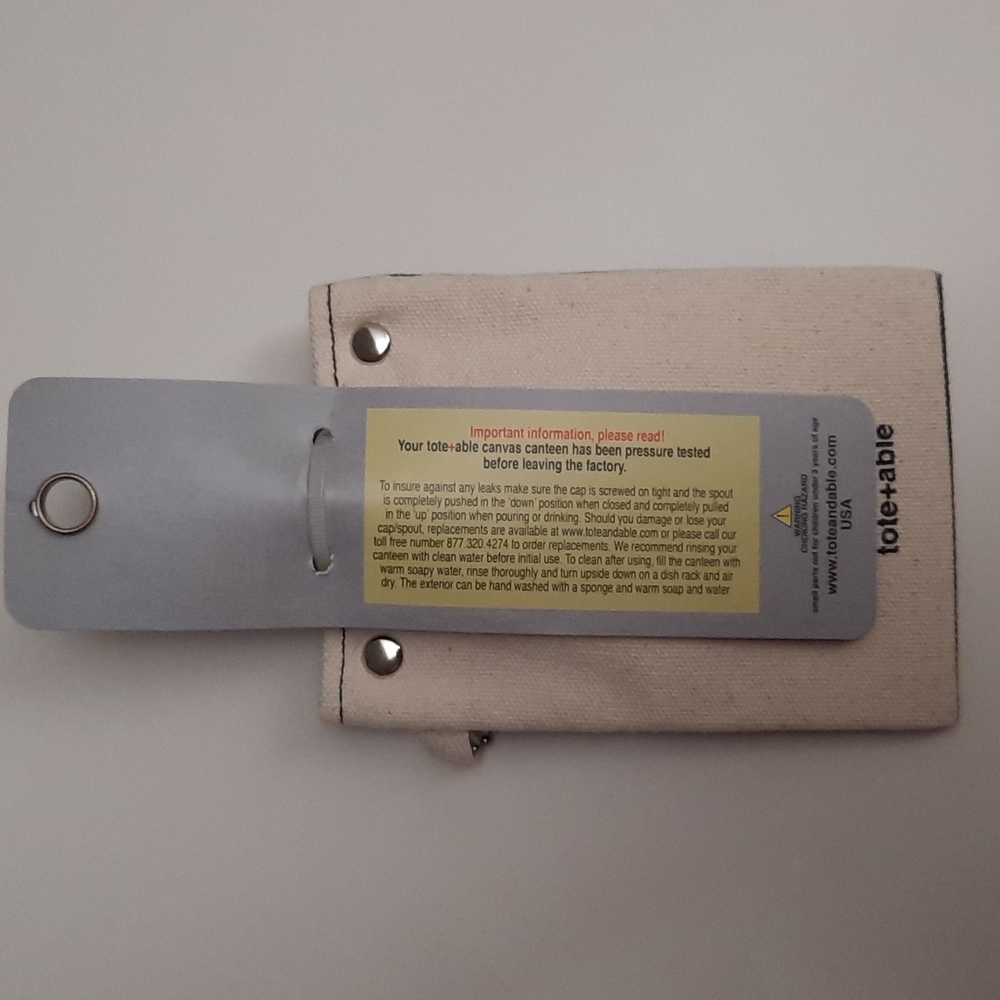 Flask with shot glass cap - Picture 3 of 3